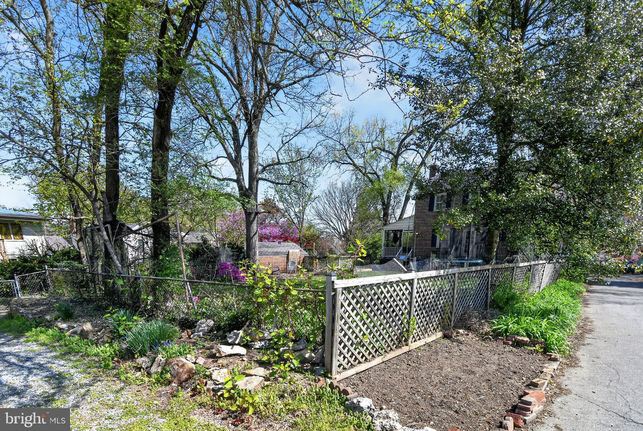 8306 Queen Annes Drive Silver Spring, MD 20910 - Photo 24 of 37