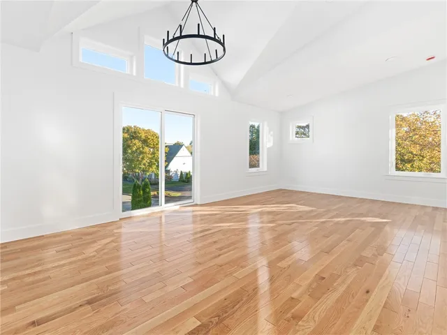 $2,250,000 | 91 Houston Avenue, Newport, RI 02840