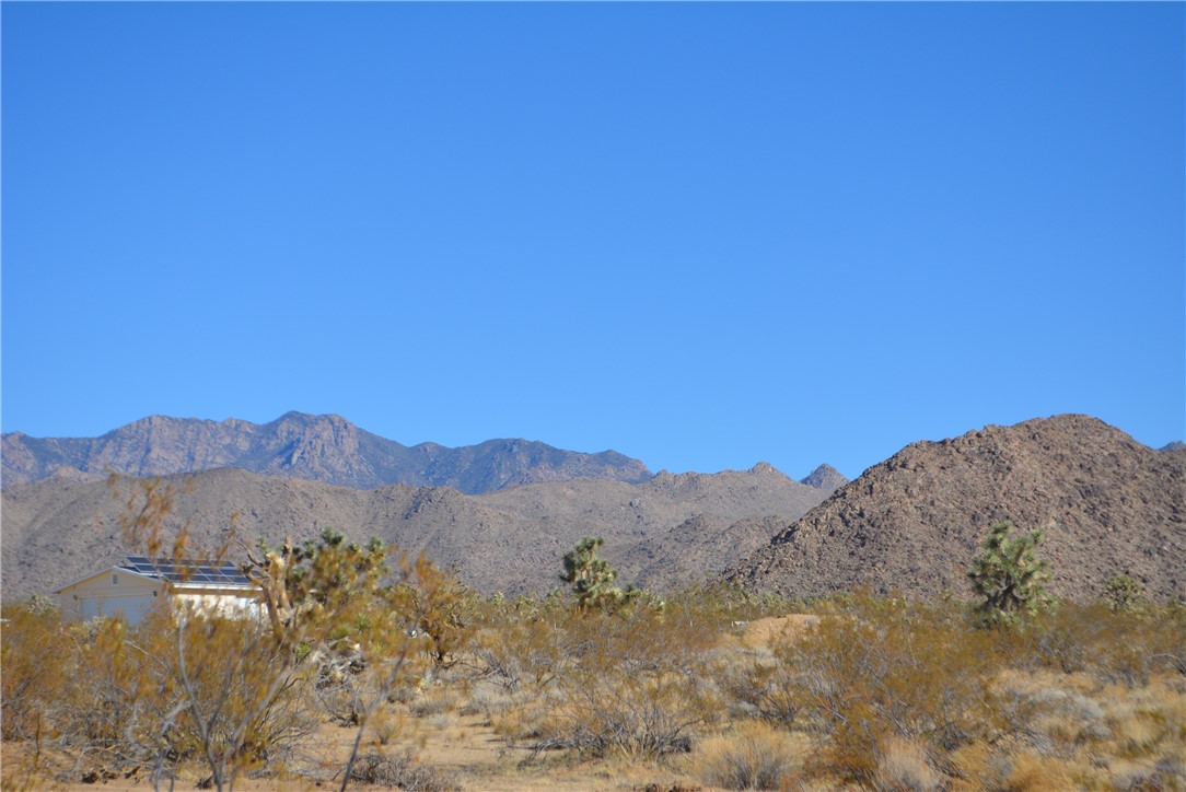 11869 South Dateland Road Yucca, AZ 86438 - Photo 46 of 89 View
