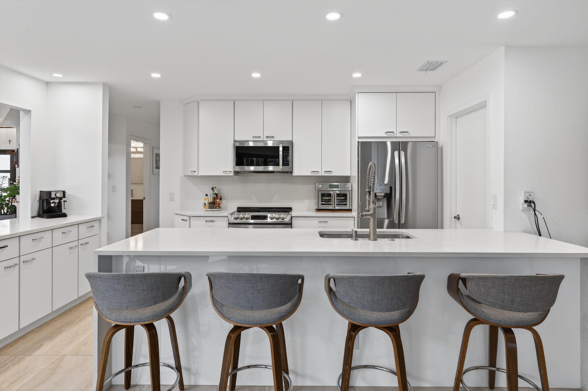 349 Seneca Lane Boca Raton, FL 33487 - Photo 14 of 80 9-web-or-mls-DSC05553