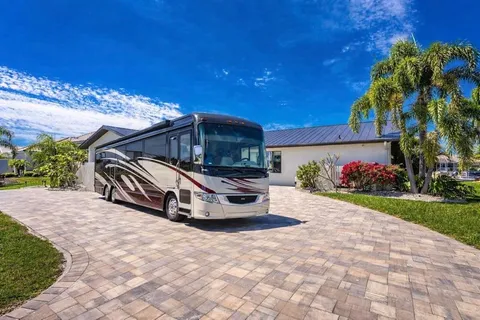 $849,000 | 391 Vía Esplanade, Punta Gorda, FL 33950