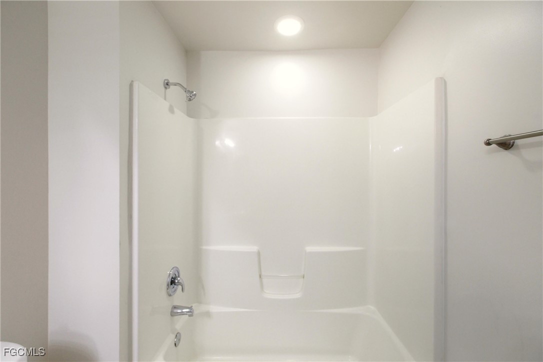 2906 26th Street Southwest Lehigh Acres, FL 33976 - Photo 30 of 42