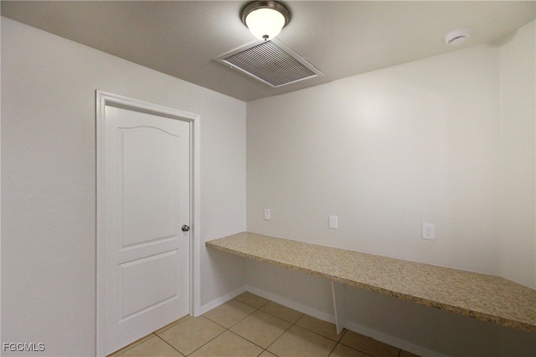 2906 26th Street Southwest Lehigh Acres, FL 33976 - Photo 7 of 42