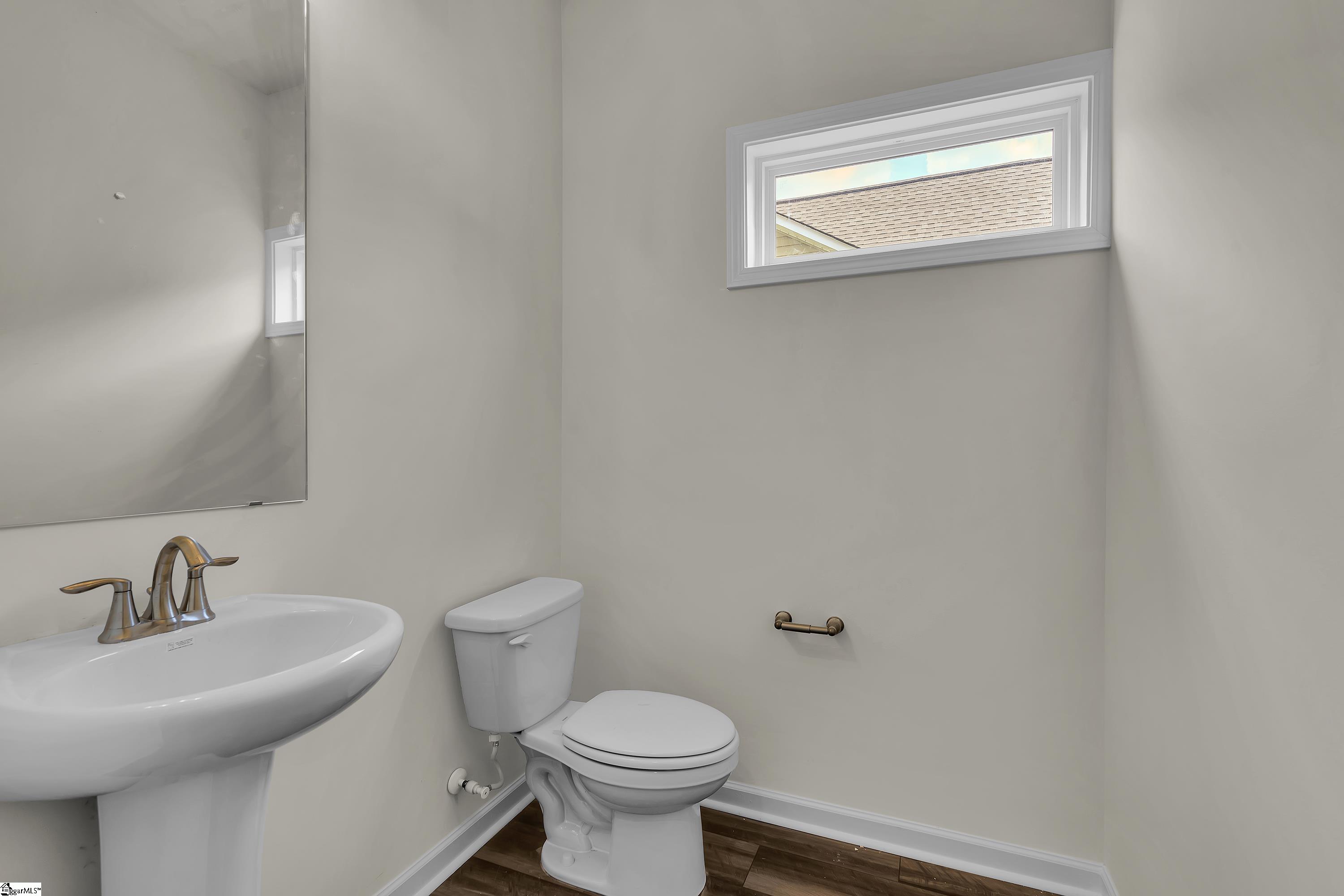 135 Hunter Ridge Drive Boiling Springs, SC 29316 - Photo 4 of 25 Gallery Image 4