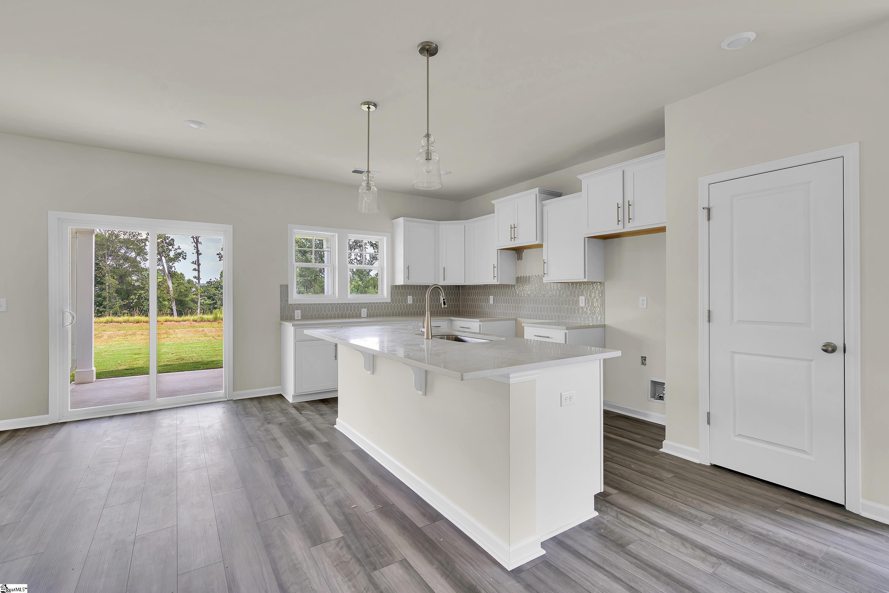 135 Hunter Ridge Drive Boiling Springs, SC 29316 - Photo 9 of 25 Gallery Image 9