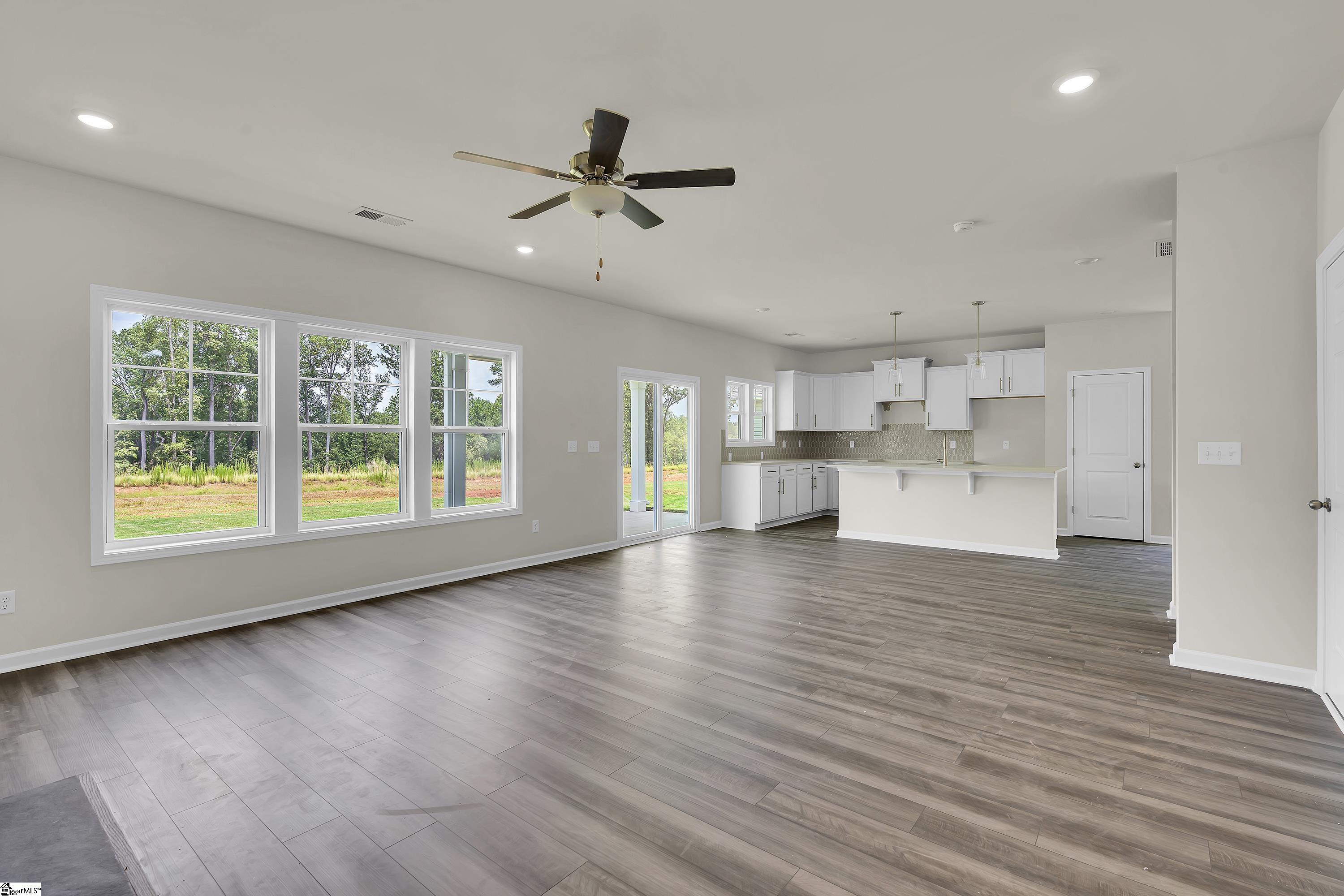 135 Hunter Ridge Drive Boiling Springs, SC 29316 - Photo 10 of 25 Gallery Image 10