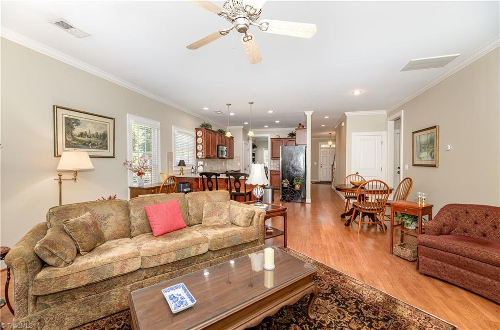 5407 Ridingate Court Greensboro, NC 27455 - Photo 9 of 39