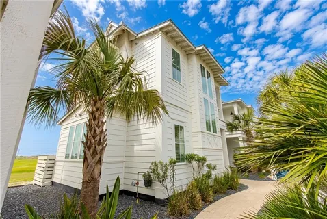 $730,000 | 214 Sunset Avenue, Unit 6, Port Aransas, TX 78373