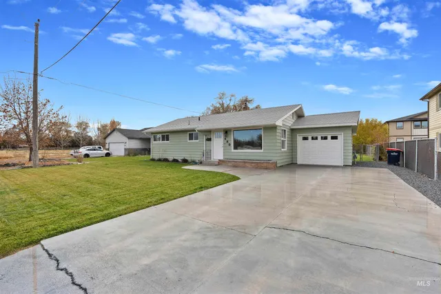 $369,900 | 489 Borah Avenue, Twin Falls, ID 83301