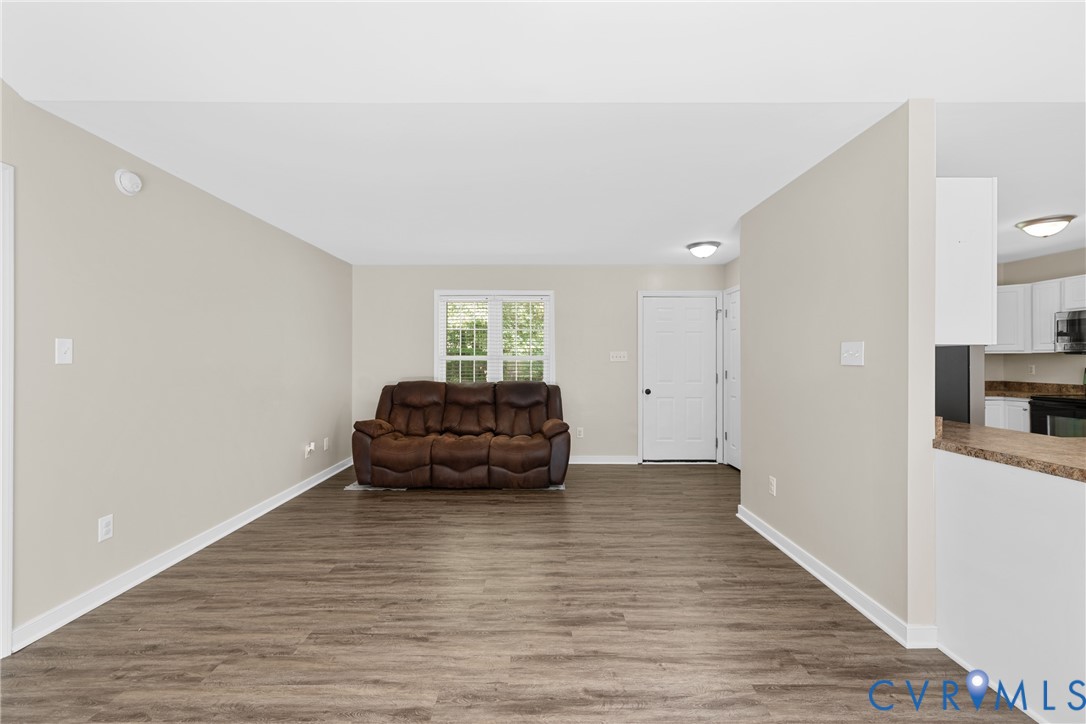 3320 Duke Road Powhatan, VA 23139 - Photo 5 of 41