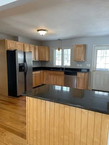 $3,000 | 307 Shrewsbury Street, Unit 2, Holden, MA 01520