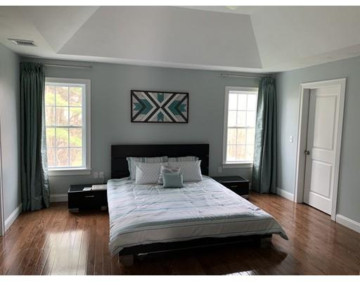 33 Autumn Circle Canton, MA 02021 - Photo 7 of 17 Gallery Image 7