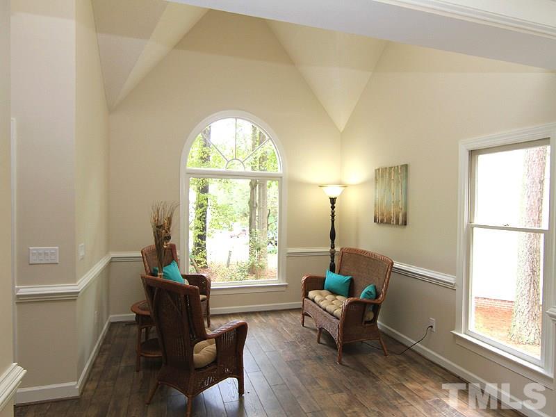 7 Bay Ridge Court Durham, NC 27713 - Photo 4 of 25 Gallery Image 4