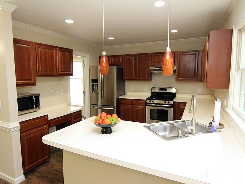 7 Bay Ridge Court Durham, NC 27713 - Photo 8 of 25 Gallery Image 8