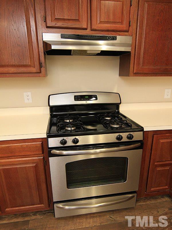 7 Bay Ridge Court Durham, NC 27713 - Photo 9 of 25 Gallery Image 9