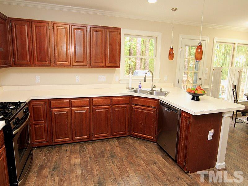 7 Bay Ridge Court Durham, NC 27713 - Photo 10 of 25 Gallery Image 10