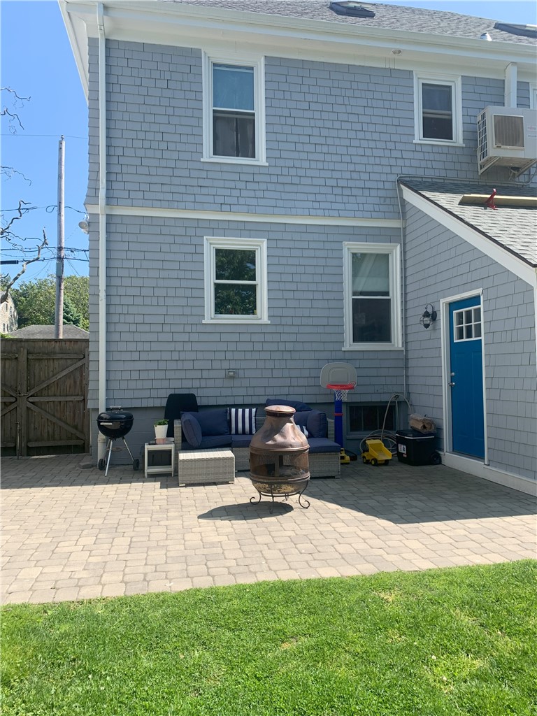 68 Evarts Street Newport, RI 02840 - Photo 20 of 24