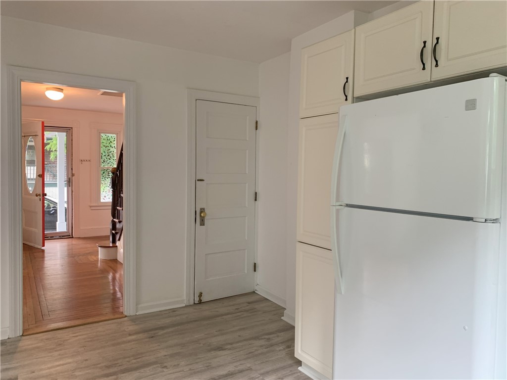 68 Evarts Street Newport, RI 02840 - Photo 10 of 24