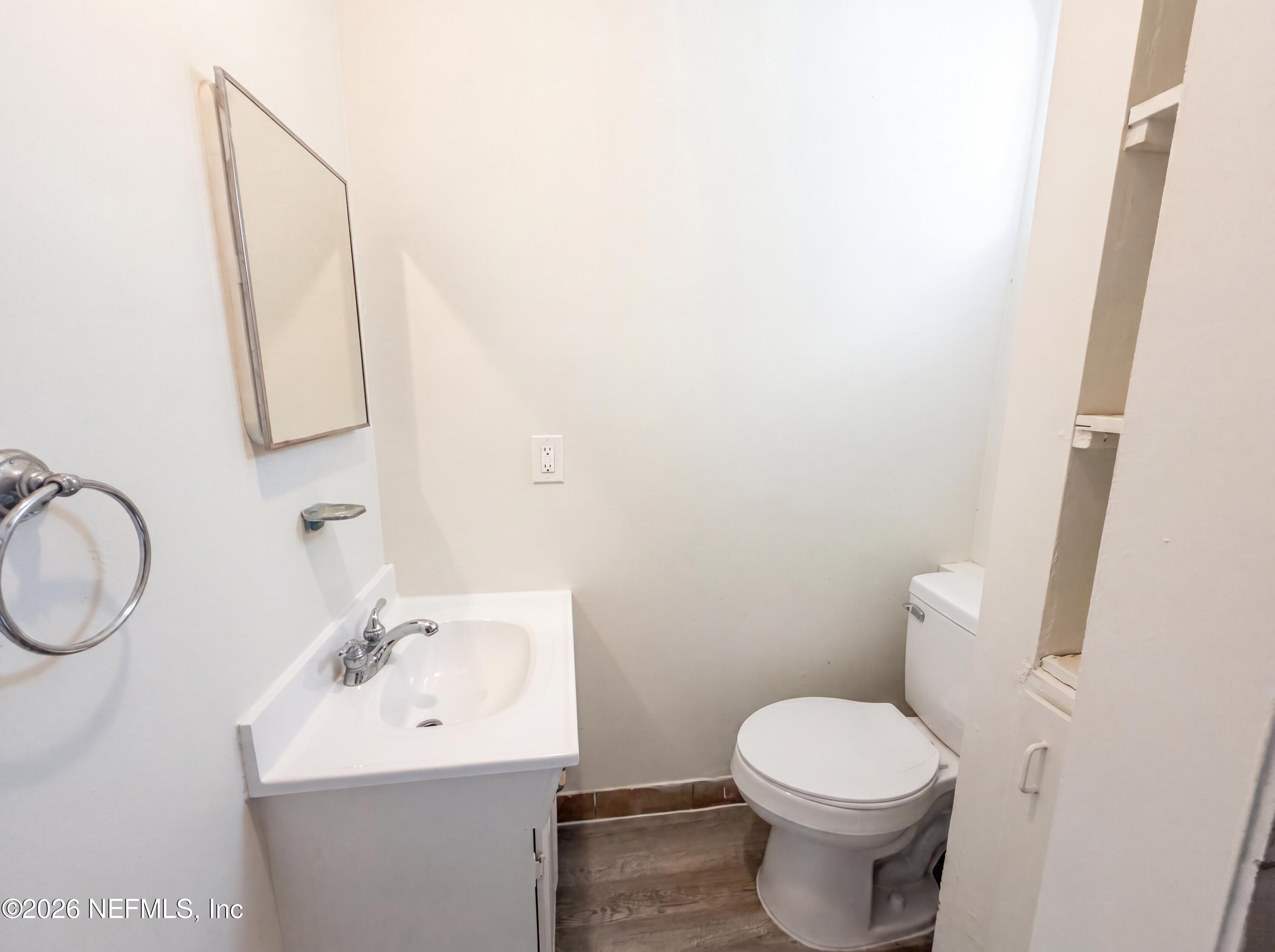 2742 Merwyn Road Jacksonville, FL 32207 - Photo 15 of 22 photo_13