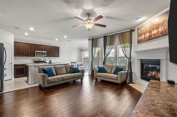 $2,350 | 1215 Cres View Drive, Anna, TX 75409