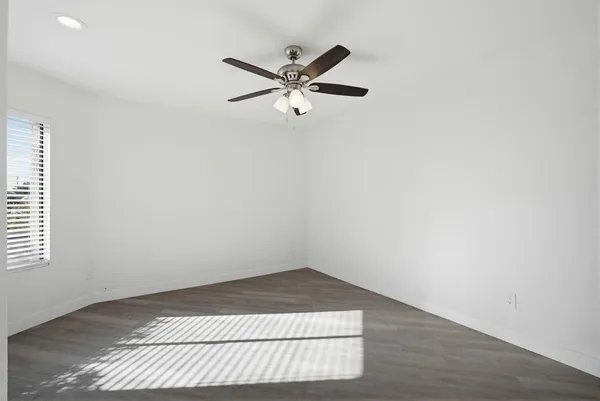 $1,795 | 316 East Turquoise Avenue, Phoenix, AZ 85020