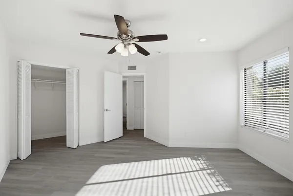 $1,795 | 316 East Turquoise Avenue, Phoenix, AZ 85020