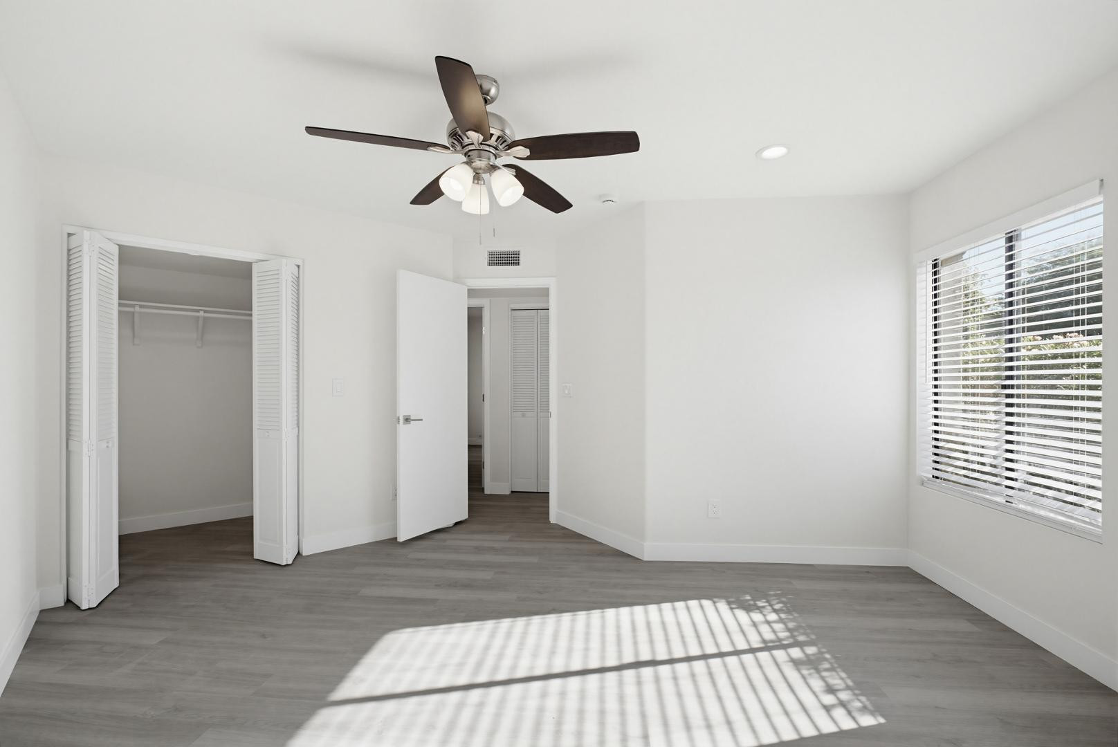 316 East Turquoise Avenue Phoenix, AZ 85020 - Photo 20 of 27 a view of a room with a window and ceiling fan