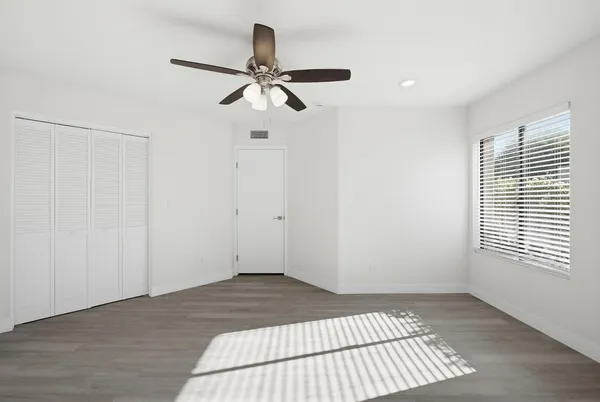 $1,795 | 316 East Turquoise Avenue, Phoenix, AZ 85020