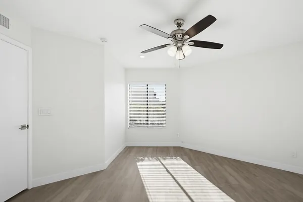 $1,795 | 316 East Turquoise Avenue, Phoenix, AZ 85020