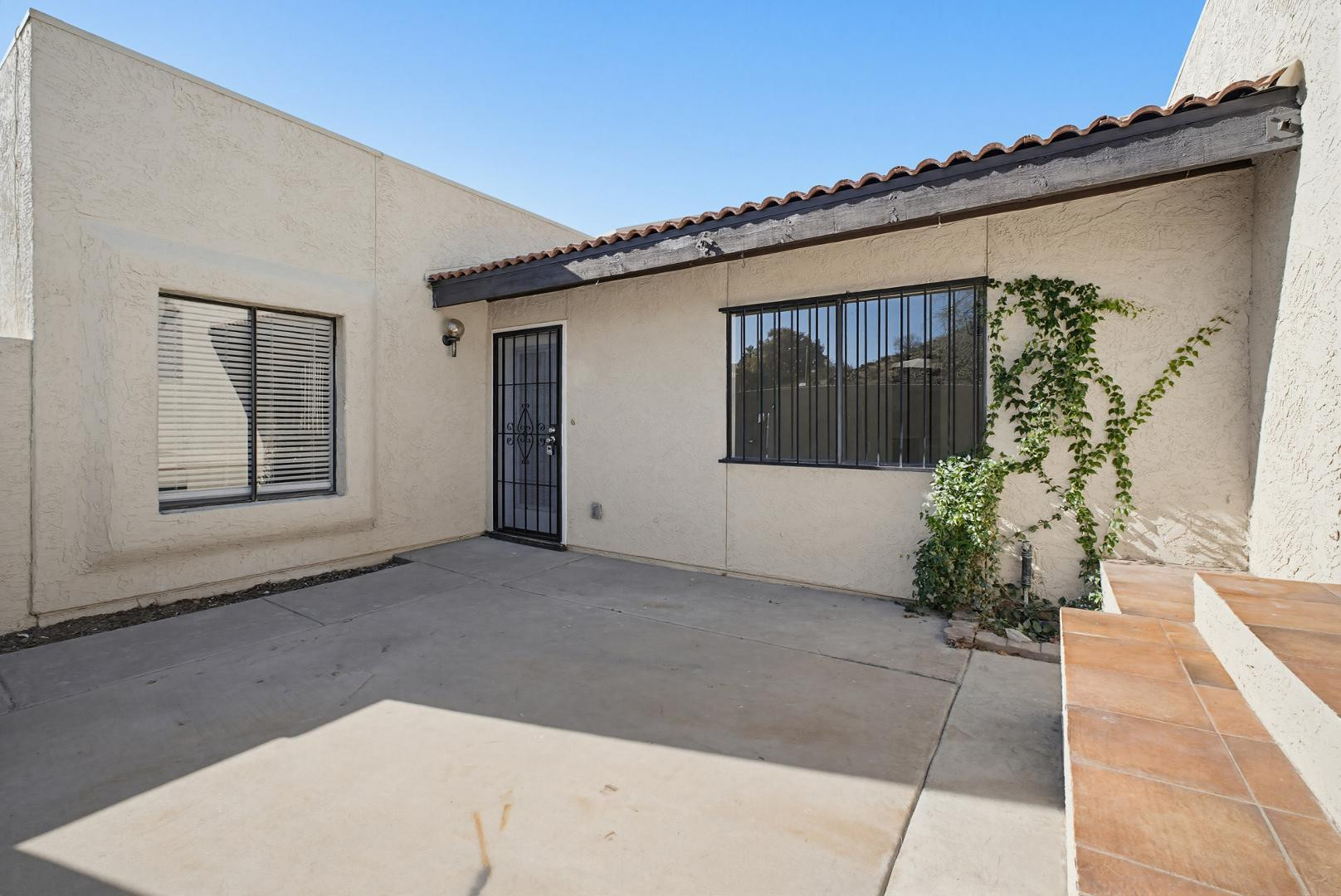 316 East Turquoise Avenue Phoenix, AZ 85020 - Photo 7 of 27