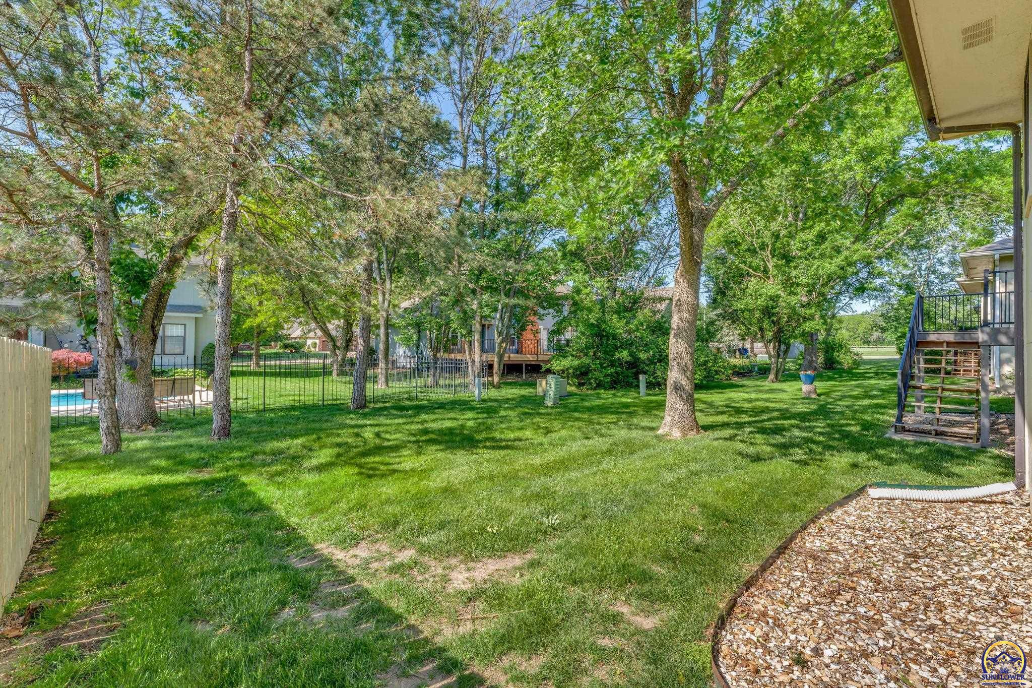 5973 Southwest 31st Street Topeka, KS 66614 - Photo 7 of 38