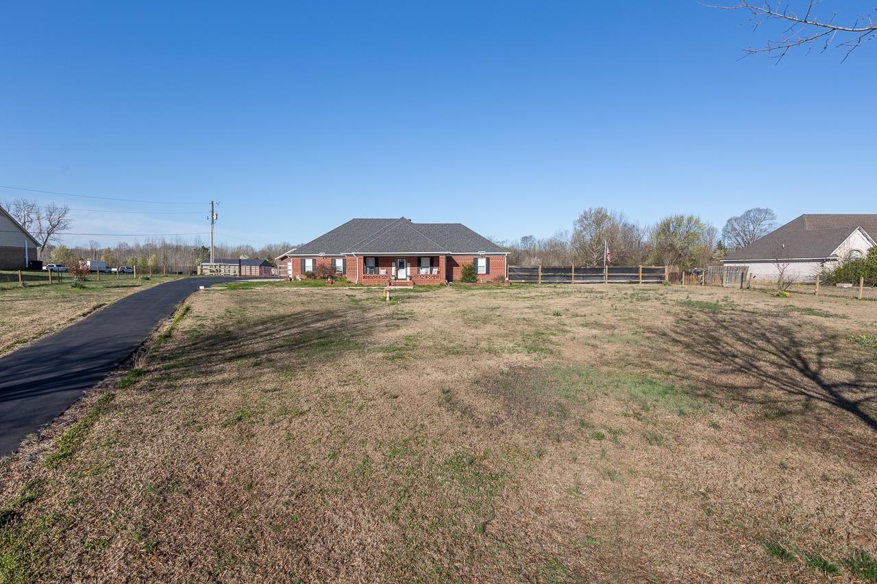 396 Woodview Road Byhalia, MS 38611 - Photo 1 of 23 a view of an outdoor space and mountain view