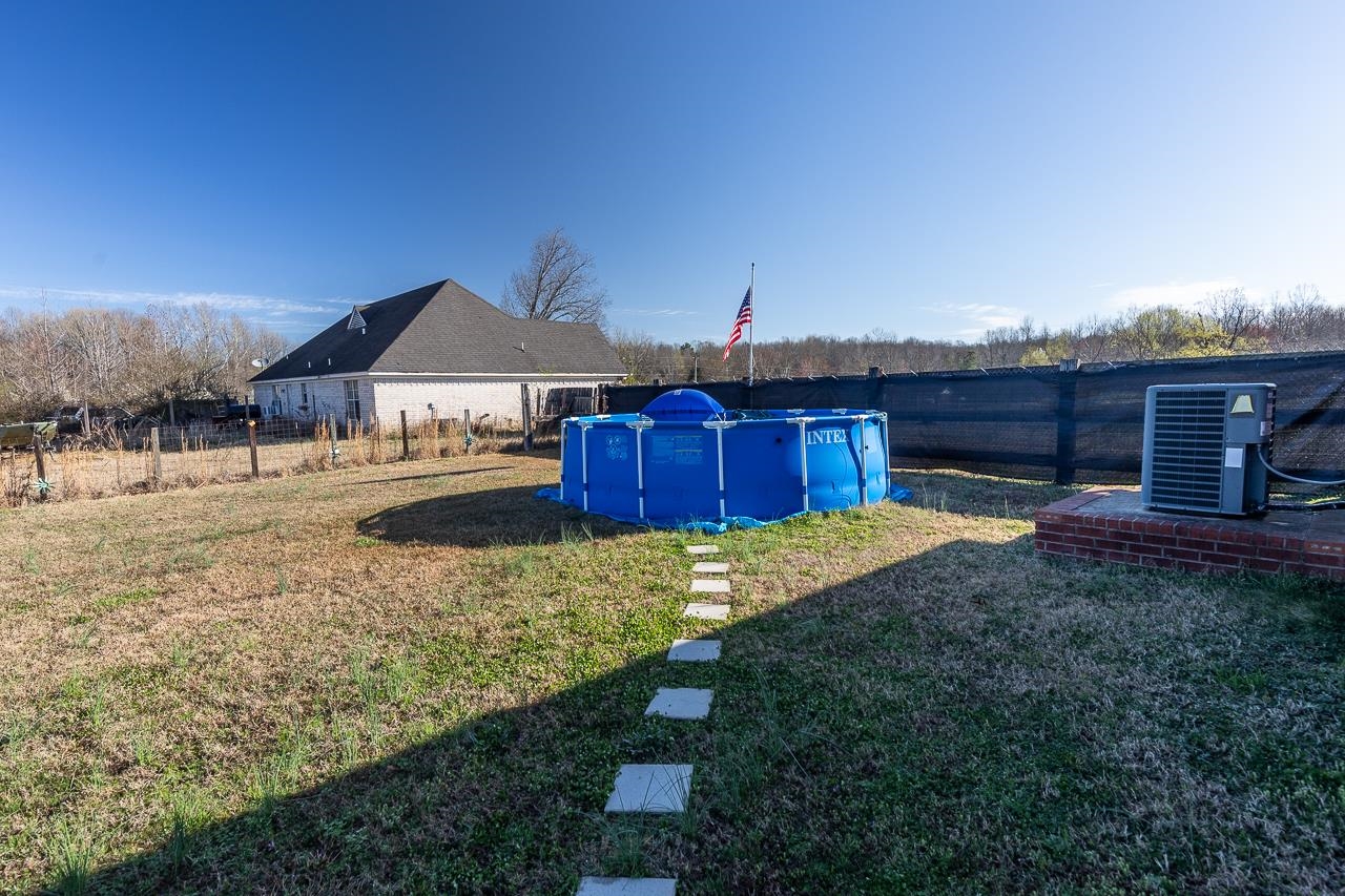 396 Woodview Road Byhalia, MS 38611 - Photo 20 of 23 a view of outdoor space yard and balcony