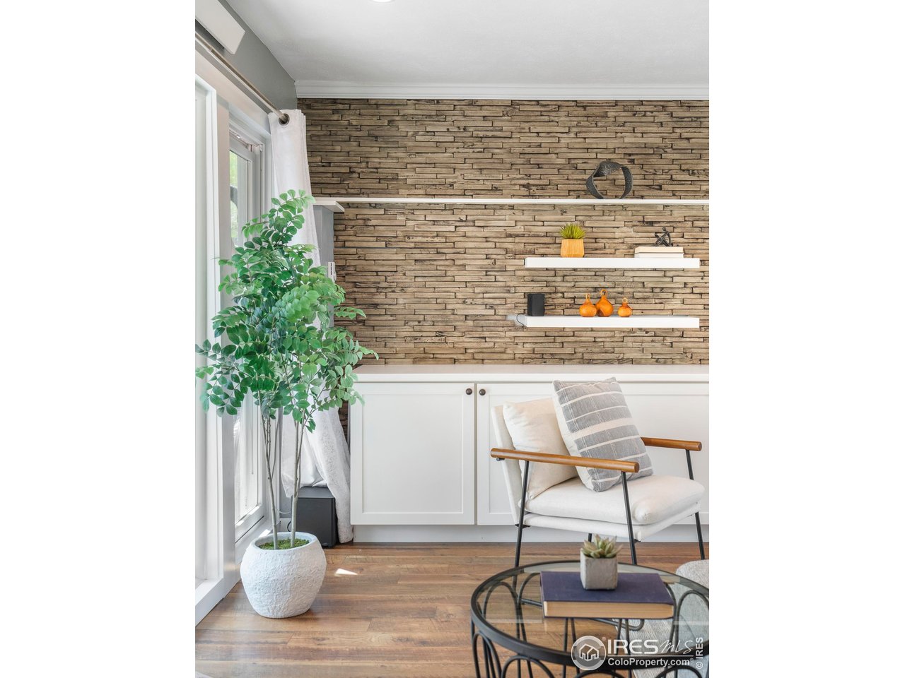 6521 Olde Stage Road Boulder, CO 80302 - Photo 7 of 47 a room with a table and chairs