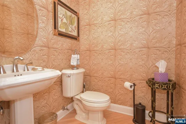 $899,000 | 3 Skyview Drive, North Haledon, NJ 07508