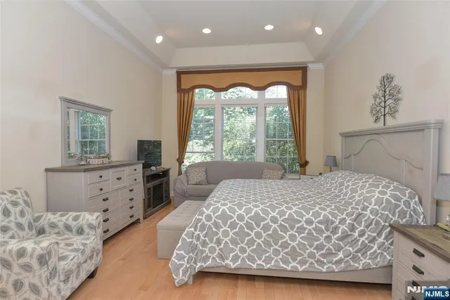 $899,000 | 3 Skyview Drive, North Haledon, NJ 07508