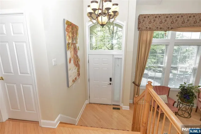 $899,000 | 3 Skyview Drive, North Haledon, NJ 07508