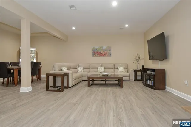 $899,000 | 3 Skyview Drive, North Haledon, NJ 07508