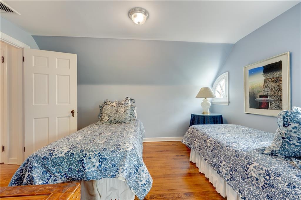 2017 Murdstone Road Pittsburgh, PA 15241 - Photo 14 of 25 Gallery Image 14