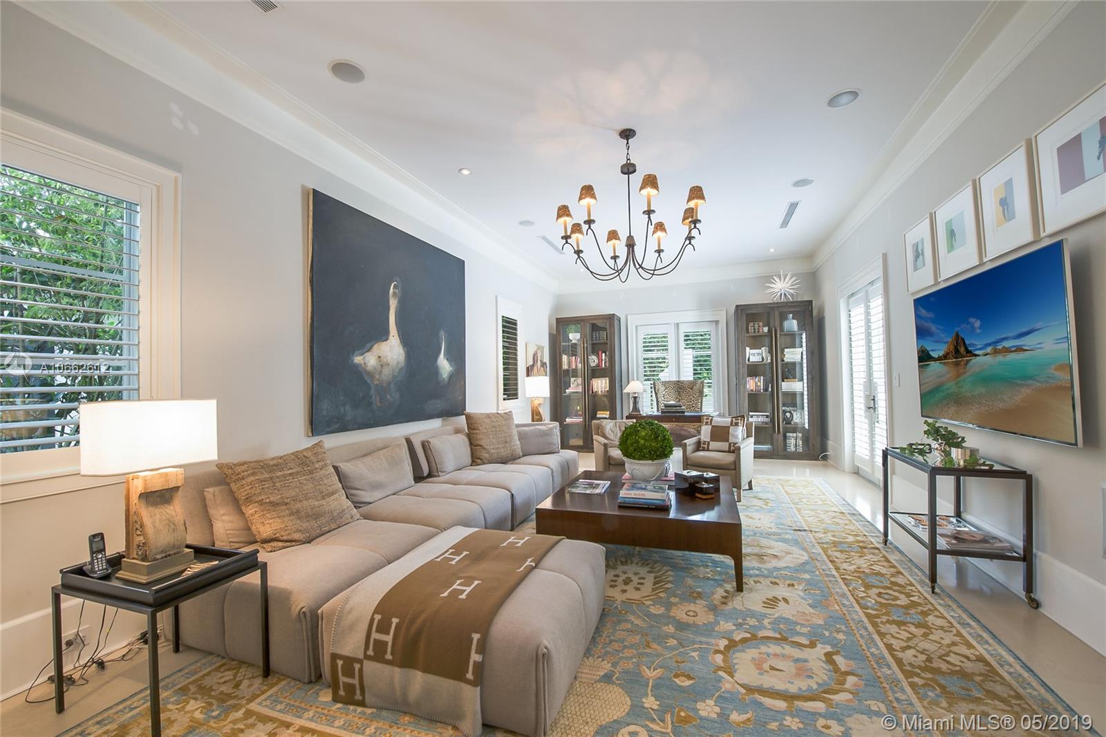 7610 Erwin Road Miami, FL 33143 - Photo 12 of 39