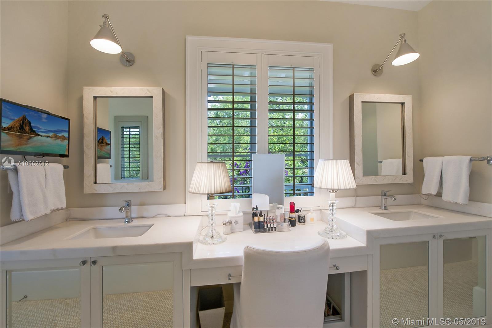 7610 Erwin Road Miami, FL 33143 - Photo 27 of 39