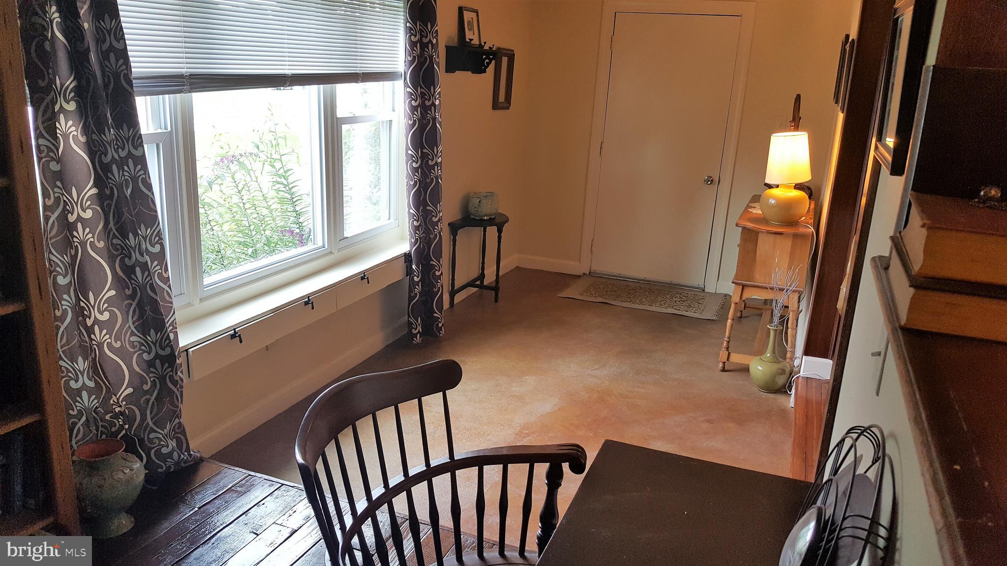 319 Frogtown Road Pequea, PA 17565 - Photo 10 of 22 Foyer