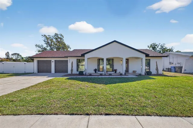 $650,000 | 13933 Cherry Creek Drive, Tampa, FL 33618