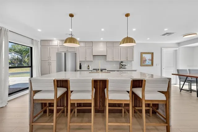 $650,000 | 13933 Cherry Creek Drive, Tampa, FL 33618