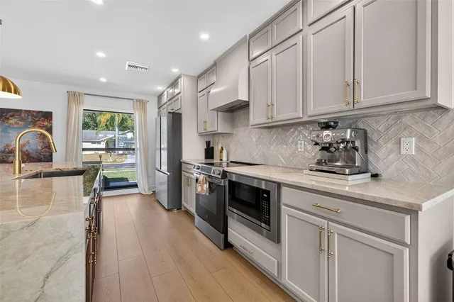 $650,000 | 13933 Cherry Creek Drive, Tampa, FL 33618