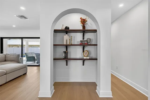 $650,000 | 13933 Cherry Creek Drive, Tampa, FL 33618