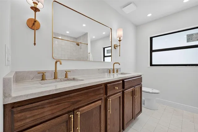 $650,000 | 13933 Cherry Creek Drive, Tampa, FL 33618