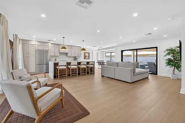 $650,000 | 13933 Cherry Creek Drive, Tampa, FL 33618