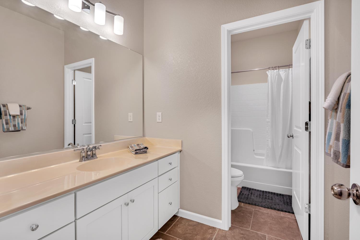 3559 Sunstone Court Merced, CA 95340 - Photo 29 of 59