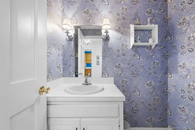 $639,000 | 100 Dudley Avenue, Unit H43, Old Saybrook, CT 06475